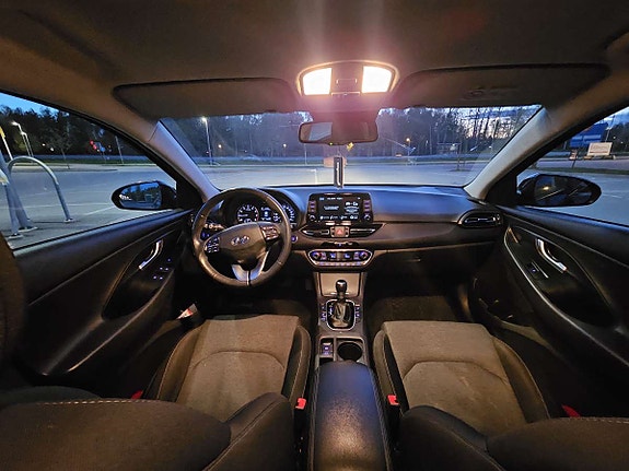 Hyundai i30 2 of 8