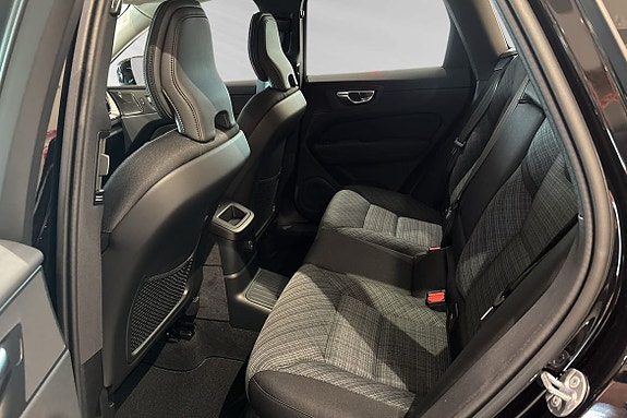 Volvo XC60 7 of 10