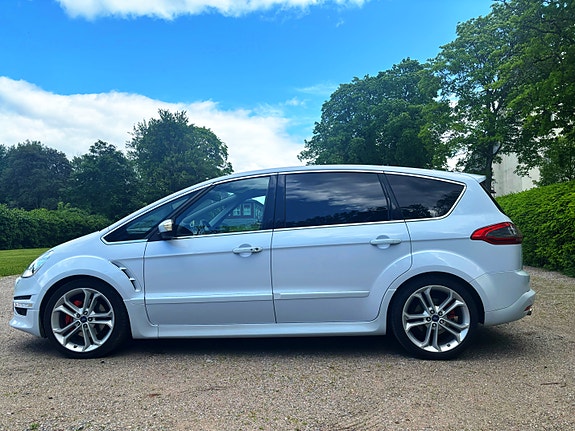 Ford S-MAX 4 of 5