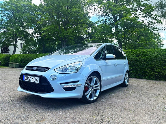 Ford S-MAX 2 of 5