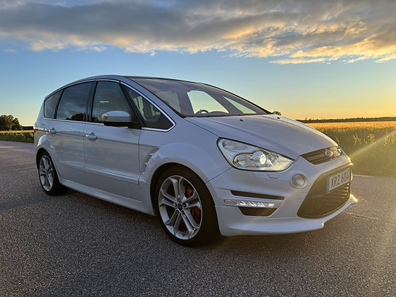 Ford S-MAX 18 of 20