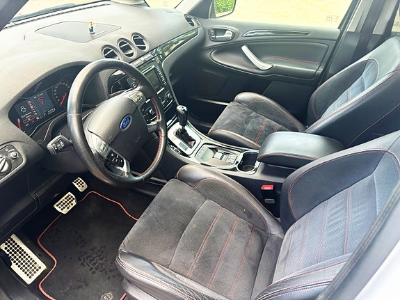 Ford S-MAX 7 of 20