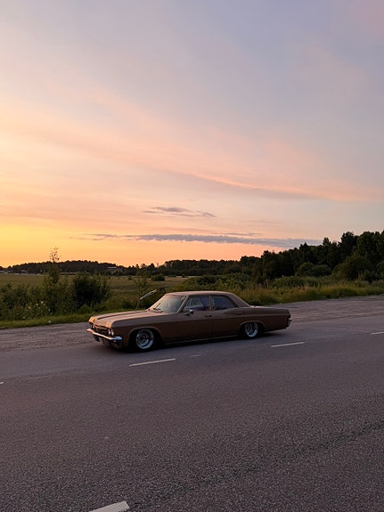 Chevrolet Biscayne 8 of 8