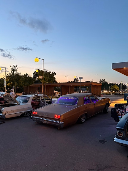 Chevrolet Biscayne 7 of 8