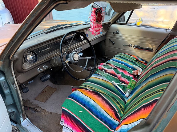 Chevrolet Biscayne 4 of 5
