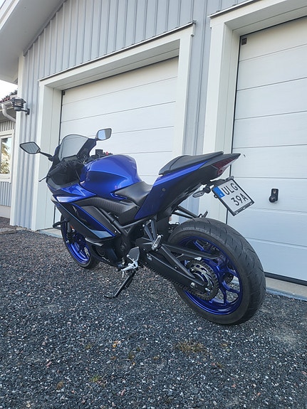 Yamaha YZF-R3 4 of 8