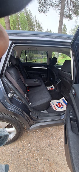 Subaru Outback 4 of 5