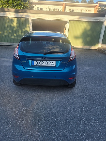 Ford Fiesta 16 of 17