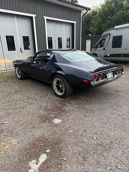 Chevrolet Camaro 3 of 5