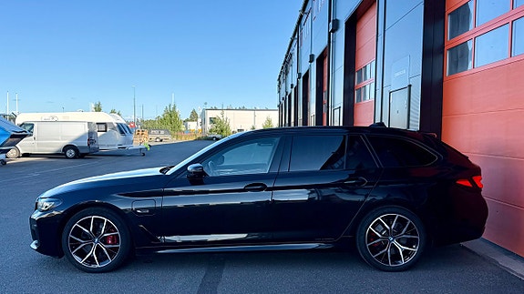 BMW 530e 5 of 24
