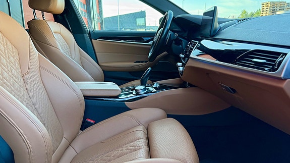 BMW 530e 21 of 24
