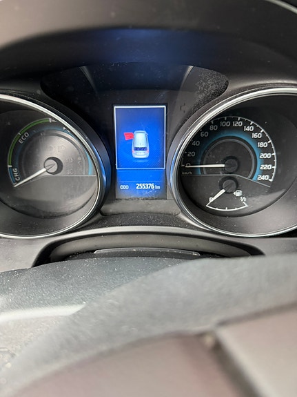 Toyota Auris 4 of 5