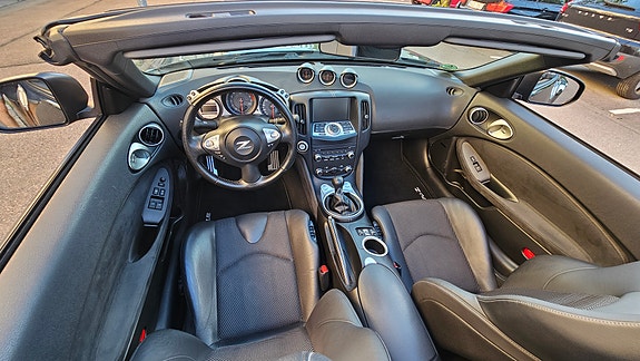 Nissan 370z 5 of 5