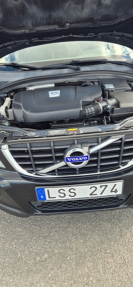 Volvo XC60 4 of 5