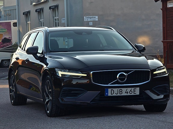Volvo V60 3 of 5
