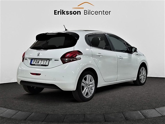 Peugeot 208 5 of 5