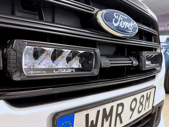 Ford Transit Custom 13 of 16