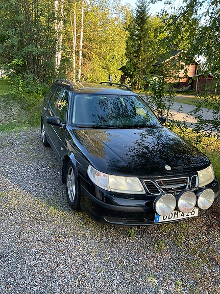 Saab 9-5 2 of 5