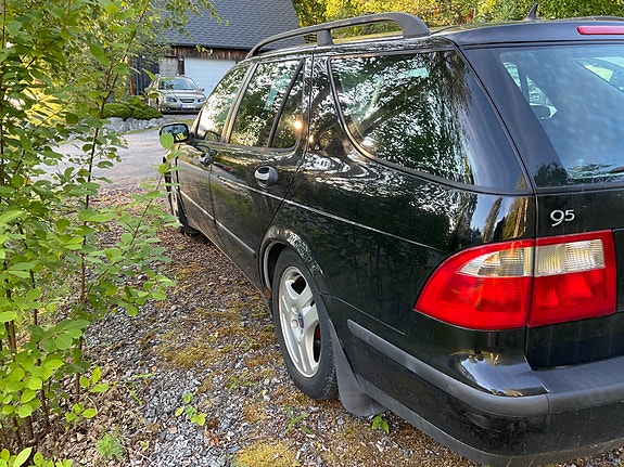 Saab 9-5 4 of 5