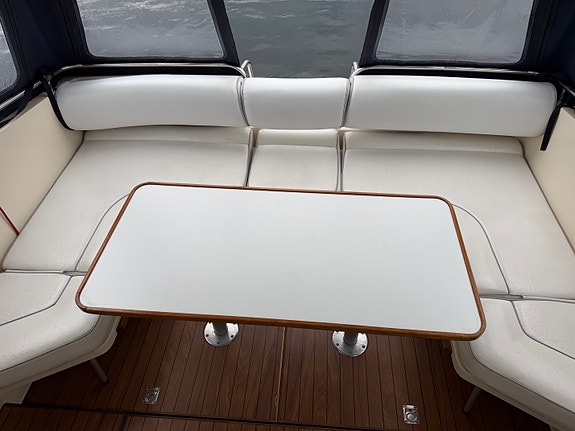 Fjord 900 Dolphin HT med ”ny” Yanmar 315 HK, 150 timmar 16 of 24