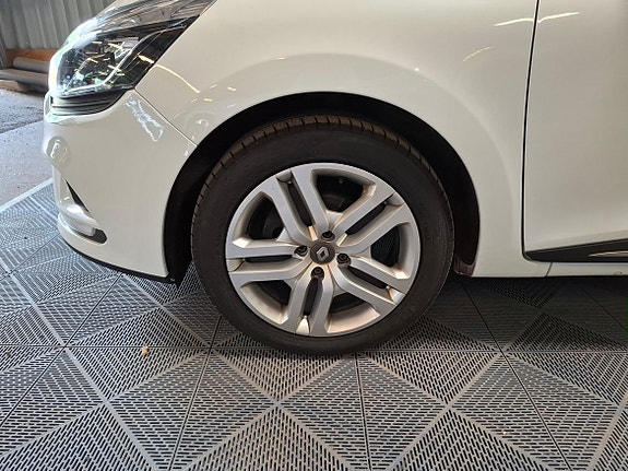 Renault Clio 3 of 5