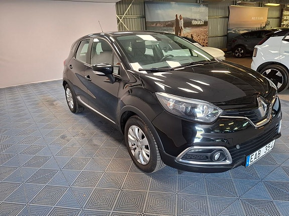 Renault Captur 3 of 5