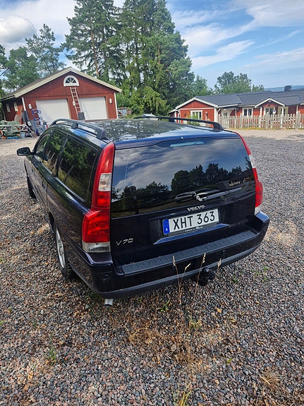 Volvo V70 4 of 7