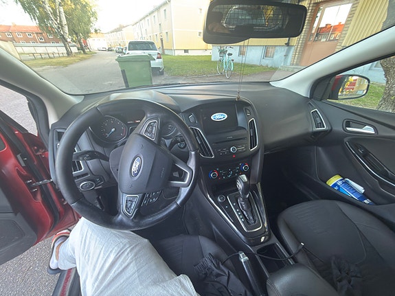 Ford Focus 6 of 8
