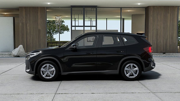 BMW X1 4 of 5