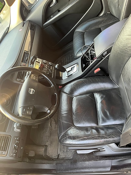 Volvo S80 4 of 5