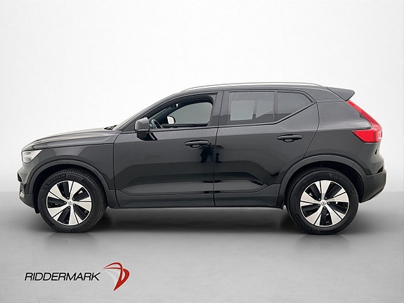 Volvo XC40 4 of 5