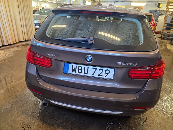 BMW 320d 7 of 18