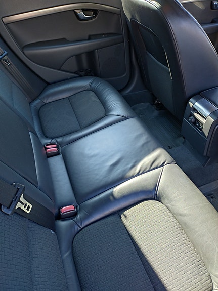 Volvo V70 5 of 5