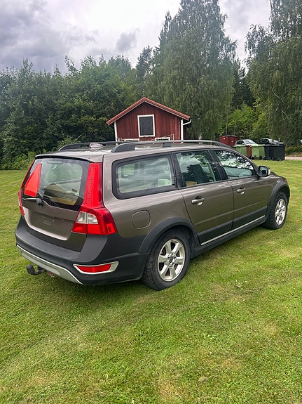 Volvo XC70 4 of 8
