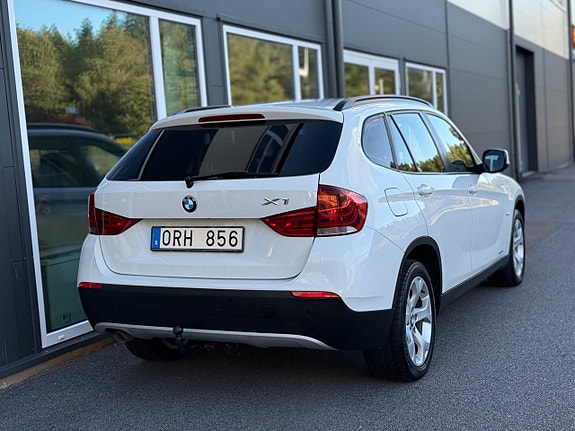 BMW X1 3 of 5