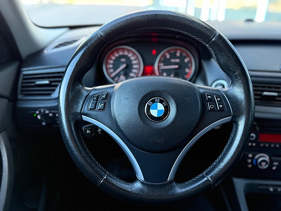 BMW X1 8 of 30