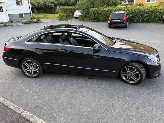Mercedes-Benz E250 6 of 20