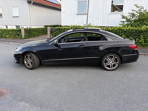 Mercedes-Benz E250 2 of 5