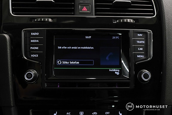 Volkswagen Golf VII 13 of 19