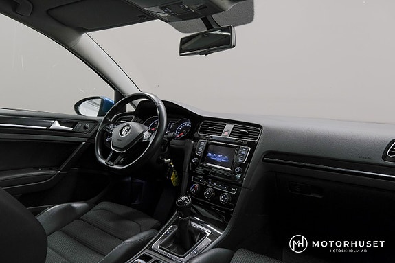 Volkswagen Golf VII 10 of 19