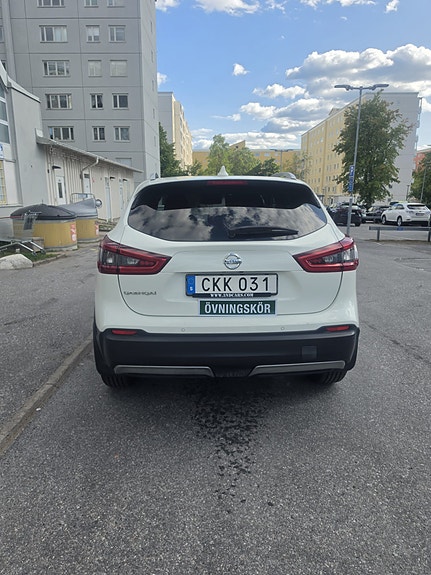 Nissan Qashqai 3 of 5