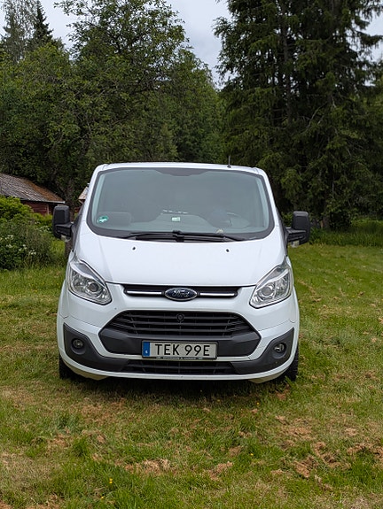 Ford Transit Custom 2 of 7