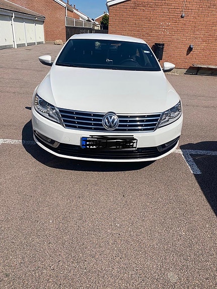 Volkswagen CC 2 of 9