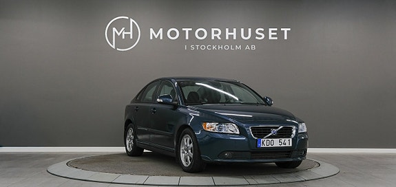 Volvo S40 3 of 5