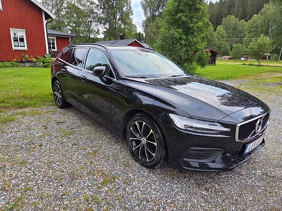 Volvo V60 2 of 3