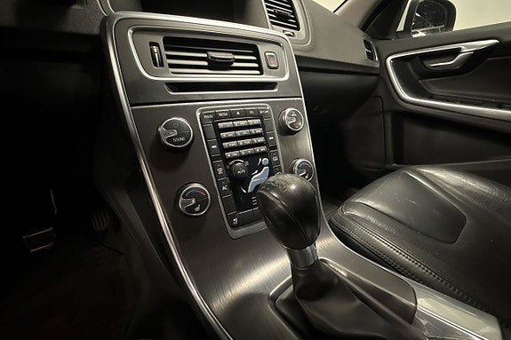 Volvo S60 15 of 22