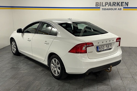 Volvo S60 11 of 22