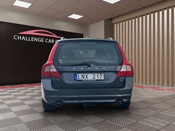 Volvo V70 7 of 22