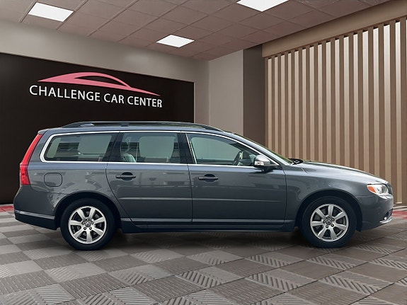Volvo V70 4 of 22