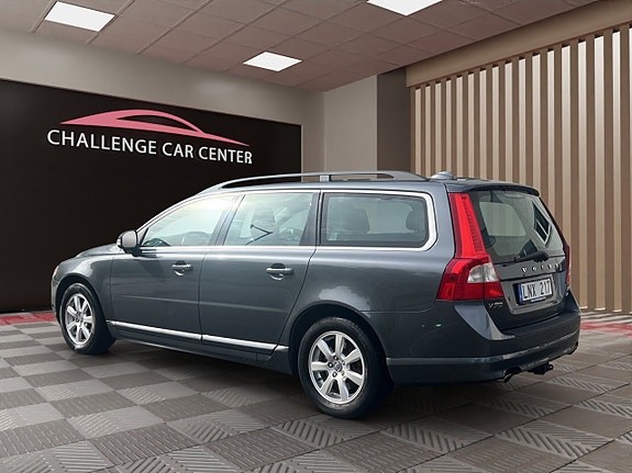 Volvo V70 5 of 22